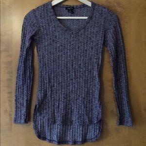 Rue 21 Long sleeve V-Neck Tee